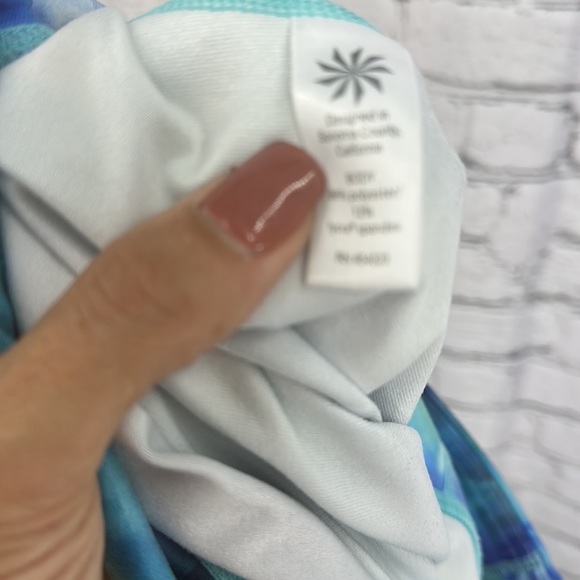 ATHLETA 19” Capri Tie-Dye Yoga Leggings MEDIUM Blue-Green EUC! - Picture 8 of 8